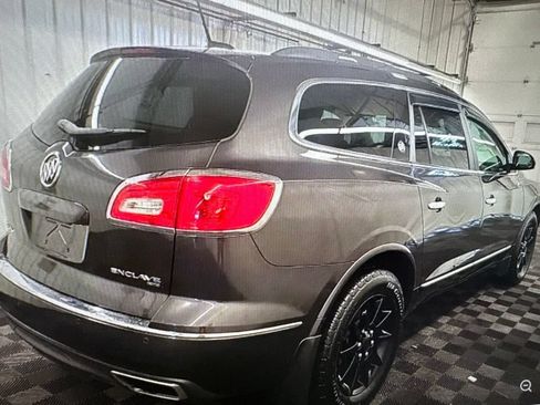 Used 2017 Buick Enclave Leather w/ Trailering Package, 4500 LBS. AWD/4WD image 3