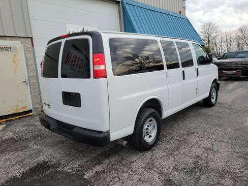 Used 2016 Chevrolet Express 2500 LS image 3