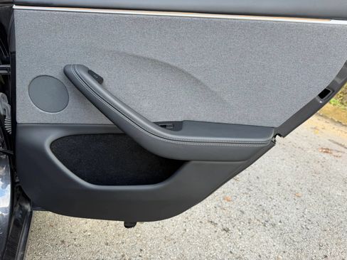 Used 2024 Tesla Model 3 Standard Range RWD image 29