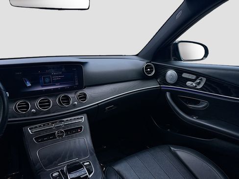 Used 2020 Mercedes-Benz E 350 4MATIC Sedan w/ Driver Assistance Package image 22