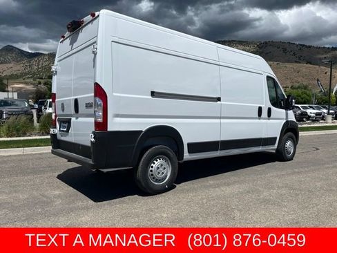 New 2026 RAM ProMaster 2500 w/ Convenience Group FWD image 3