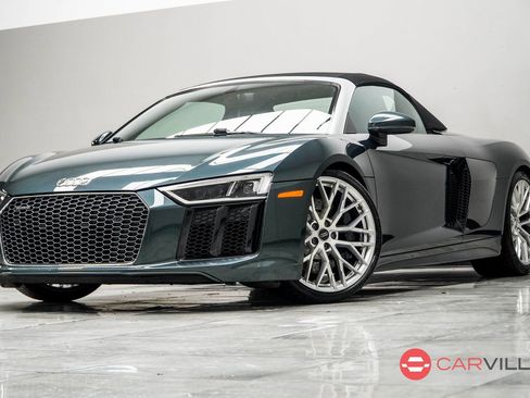 Used 2017 Audi R8 V10 w/ Carbon Exterior Package AWD/4WD image 9