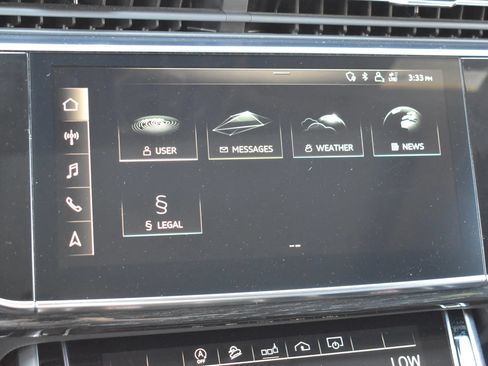 Used 2020 Audi Q7 3.0T Premium Plus w/ Premium Plus Package AWD/4WD image 24
