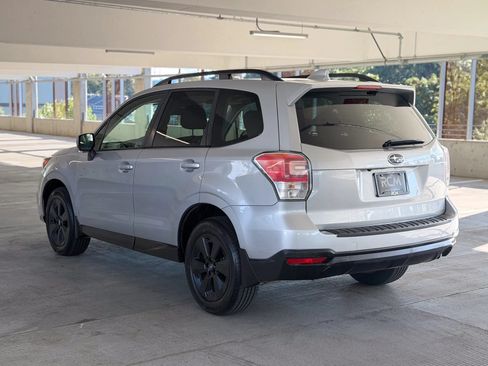 Used 2018 Subaru Forester 2.5i Premium AWD/4WD image 7
