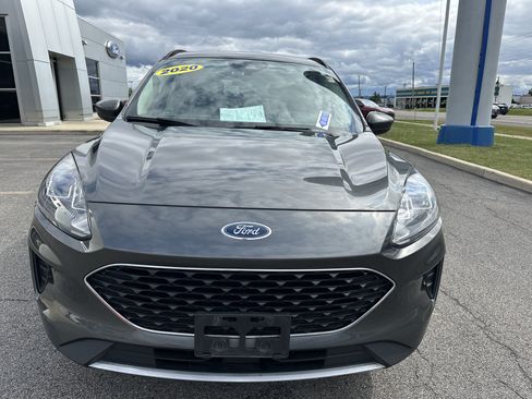 Used 2020 Ford Escape SE AWD/4WD image 9