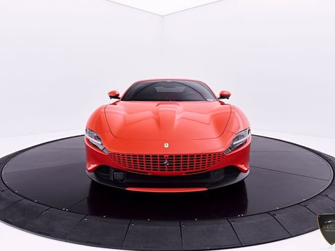 Used 2021 Ferrari Roma RWD image 21
