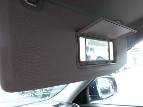 Used 2022 Jeep Grand Cherokee L Limited image 37