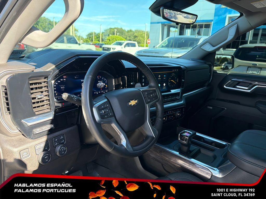 Certified 2025 Chevrolet Silverado 1500 LTZ w/ LTZ Premium Package AWD/4WD image 16
