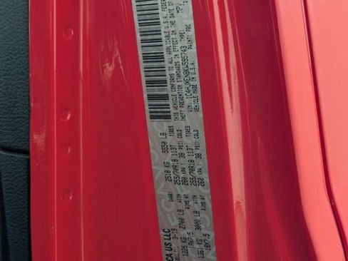 Used 2019 Jeep Wrangler Unlimited Sahara w/ Safety Group AWD/4WD image 33