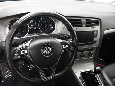 Used 2017 Volkswagen Golf Wolfsburg Edition FWD image 11