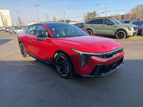 Used 2025 Kia K4 GT-Line w/ GT-Line Premium Package image 4