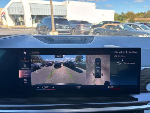 Used 2023 BMW X7 xDrive40i w/ Premium Package image 25