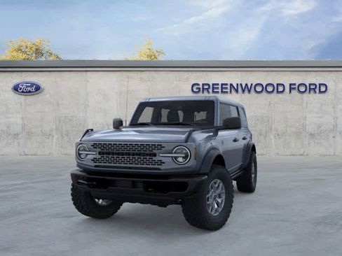 New 2025 Ford Bronco Badlands image 3