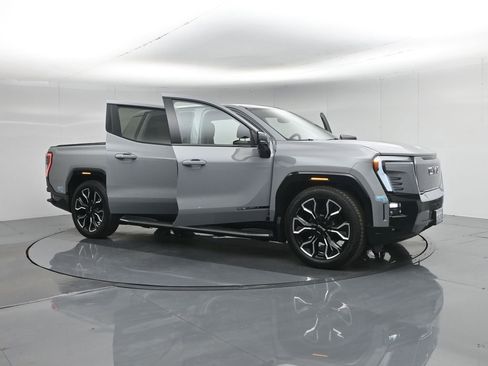 Used 2025 GMC Sierra EV Denali image 37