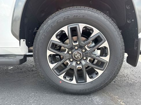 Used 2026 Toyota Sequoia Limited AWD/4WD image 33