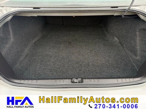 Used 2015 Chevrolet Impala LT w/ LT Sunroof Package FWD image 13