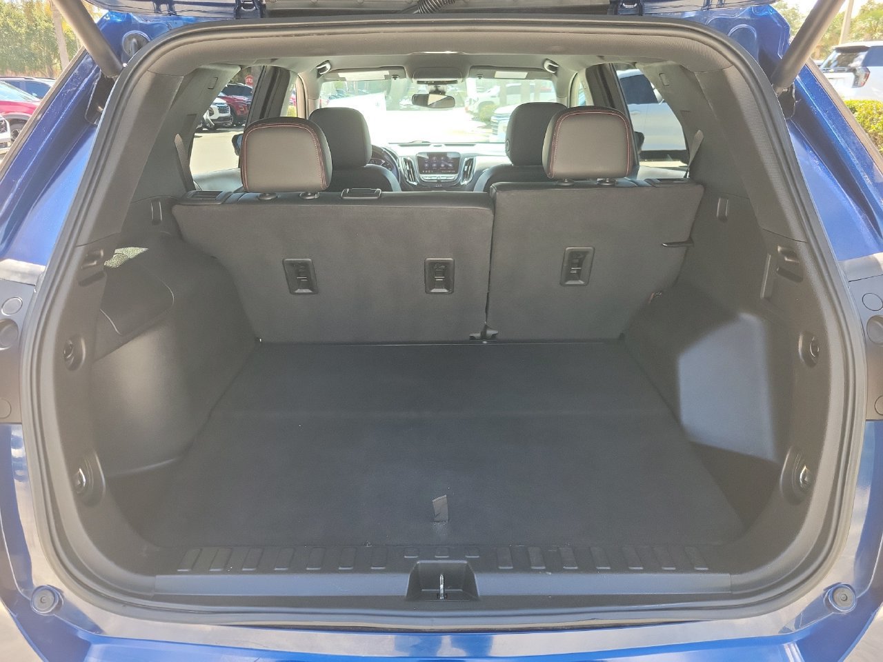 Certified 2022 Chevrolet Equinox RS w/ Infotainment Package FWD image 8