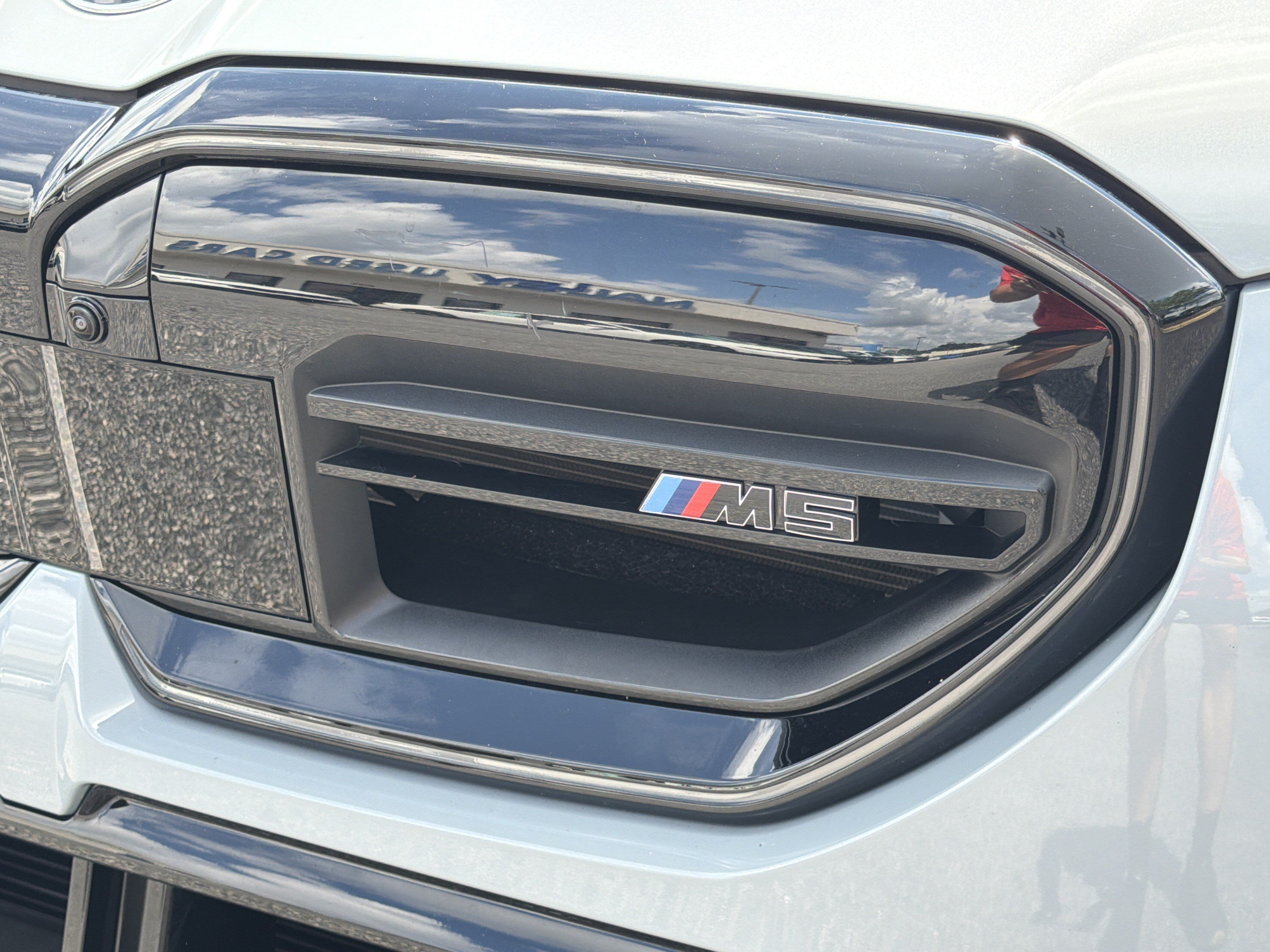 Certified 2026 BMW M5 w/ Executive Package AWD/4WD image 34