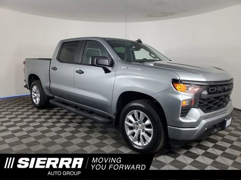 Used 2025 Chevrolet Silverado 1500 Custom image 1