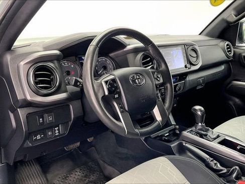 Used 2023 Toyota Tacoma TRD Off-Road w/ Advanced Technology Package image 14