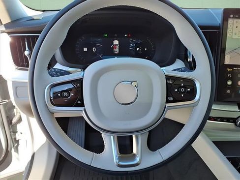 New 2026 Volvo XC60 B5 Ultra w/ Protection Package Premier AWD/4WD image 19