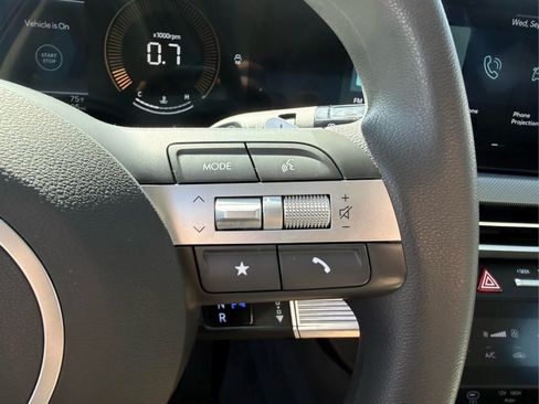 Used 2025 Hyundai Sonata SEL FWD image 28