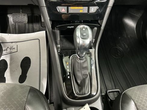 Used 2018 Buick Encore Preferred AWD/4WD image 17