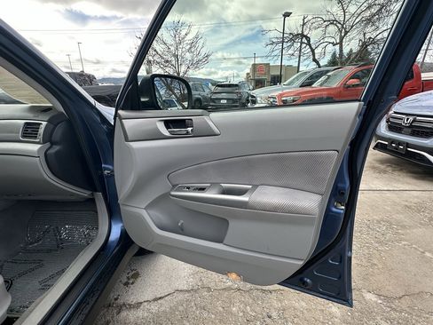 Used 2010 Subaru Forester 2.5X Premium image 13