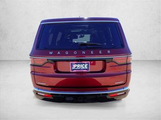 Used 2022 Jeep Wagoneer Series III w/ Premium Group I AWD/4WD video 3