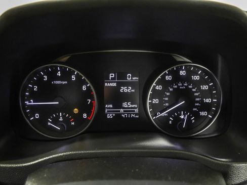 Used 2017 Hyundai Elantra SE image 28