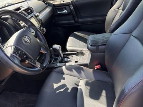 Used 2017 Toyota 4Runner TRD Pro AWD/4WD image 11