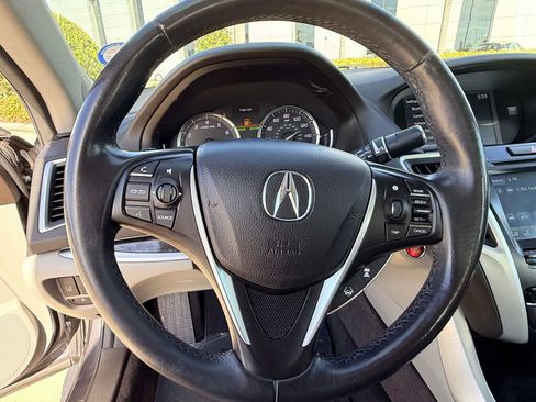 Used 2018 Acura TLX image 30