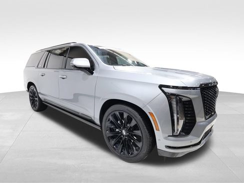 Used 2026 Cadillac Escalade ESV Platinum Sport w/ LPO, ONYX Package AWD/4WD image 6