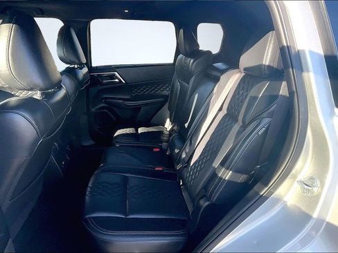 Used 2025 Mitsubishi Outlander SEL Black Edition image 26