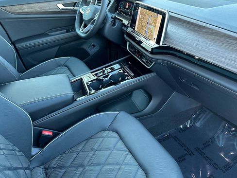 New 2026 Volkswagen Atlas SEL Premium R-Line image 16