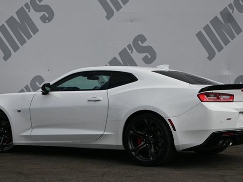 Used 2018 Chevrolet Camaro SS RWD image 7