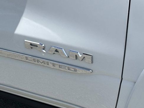 Used 2024 RAM 1500 Limited AWD/4WD image 13