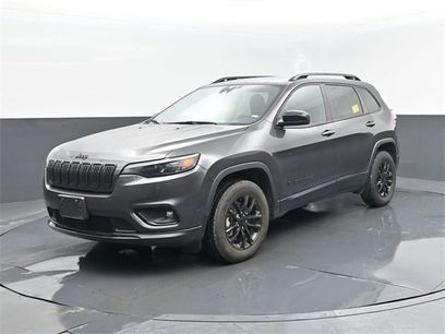 Used 2023 Jeep Cherokee Altitude Lux