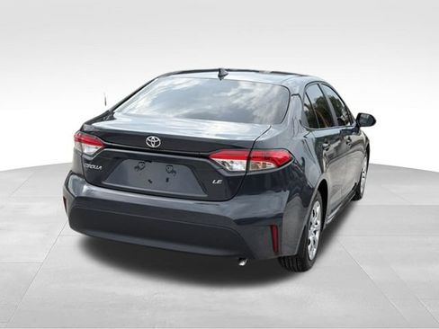 Used 2026 Toyota Corolla LE FWD image 5
