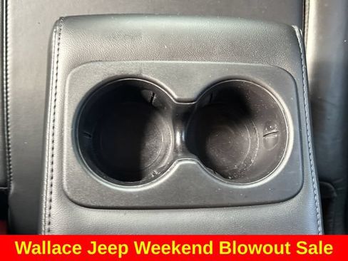 Used 2021 Jeep Grand Cherokee Laredo X AWD/4WD image 18