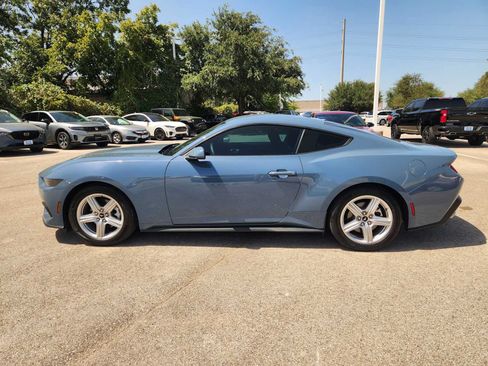 Used 2026 Ford Mustang Coupe RWD image 4