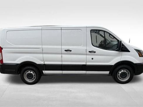 Used 2017 Ford Transit 150 130 Low Roof image 4