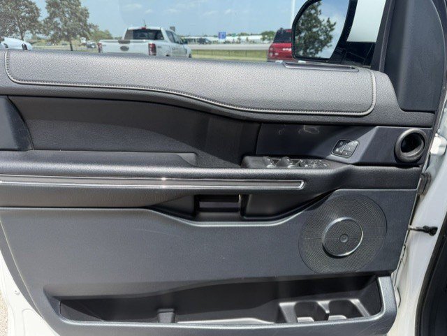 Used 2021 Ford Expedition XLT AWD/4WD image 11