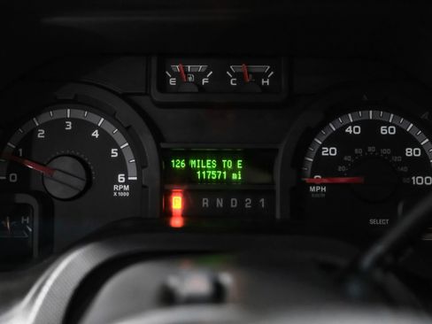 Used 2014 Ford E-350 and Econoline 350 Super Duty w/ Power Group image 21