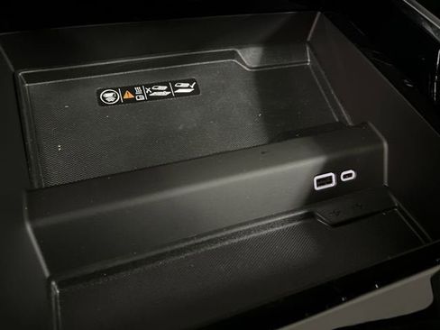 New 2025 Chevrolet Tahoe Premier AWD/4WD image 36