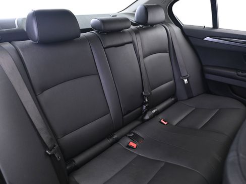 Used 2016 BMW 535i xDrive Sedan image 19