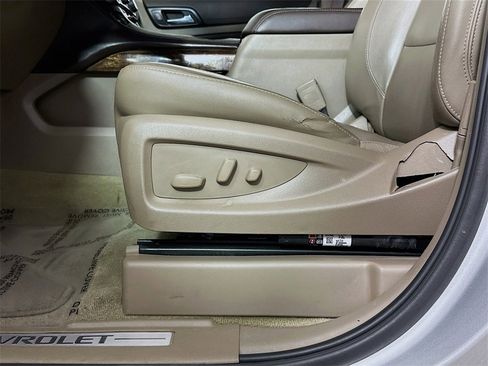 Used 2018 Chevrolet Tahoe LT image 23