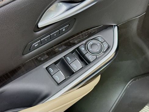 Used 2024 Cadillac XT4 Premium Luxury w/ Technology Package image 19