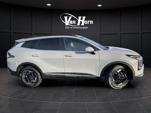 New 2026 Kia Sportage EX image 2