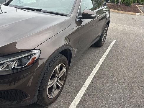 Certified 2017 Mercedes-Benz GLC 300 image 8